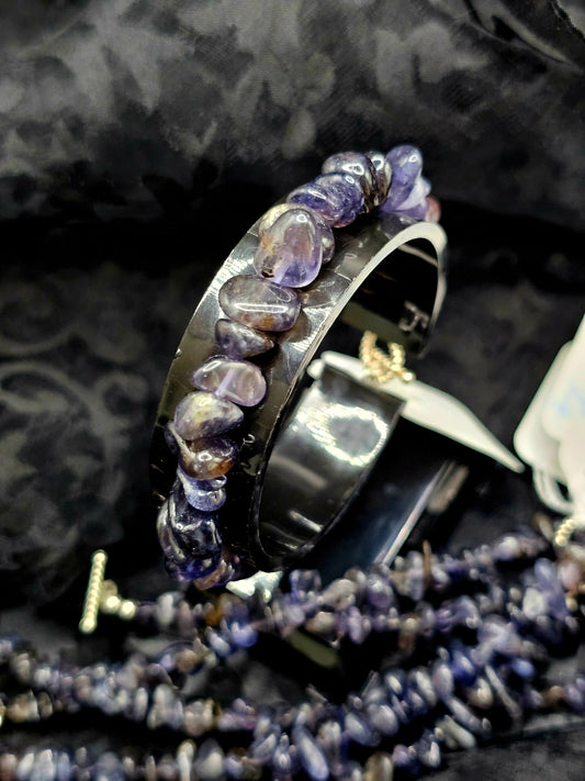 Iolite Chip
